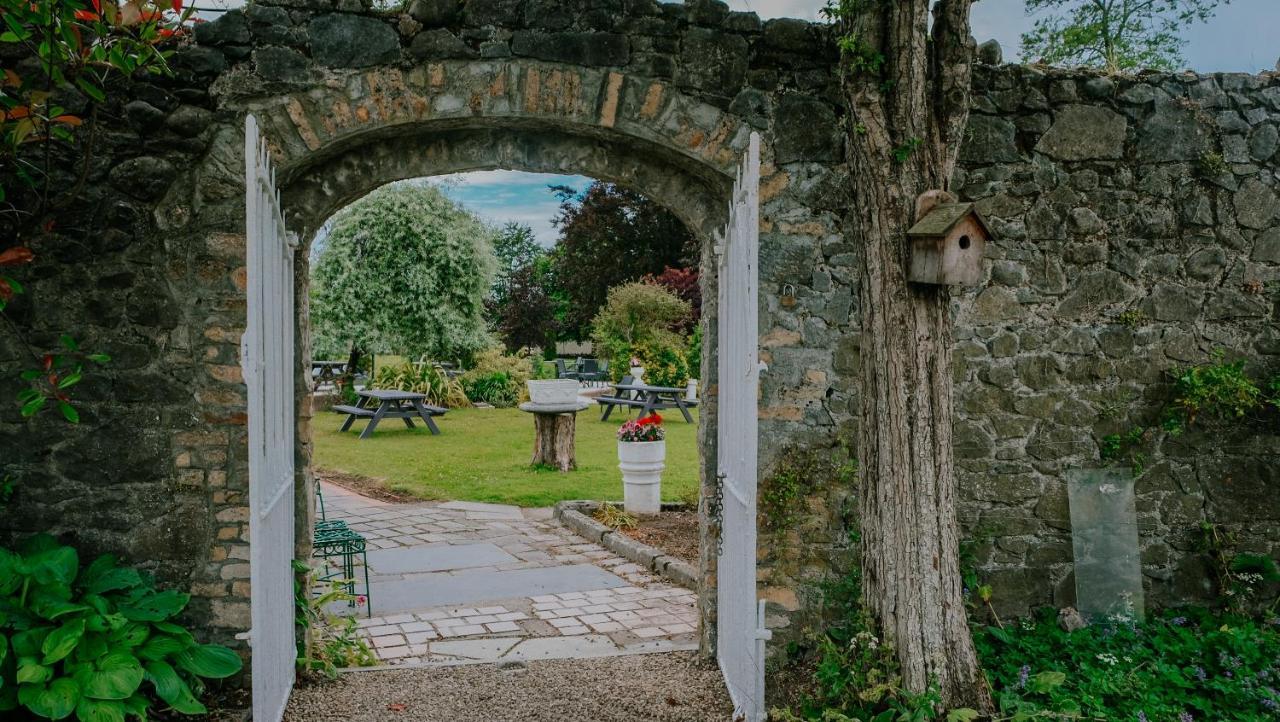 County Arms Birr Hotel Bagian luar foto