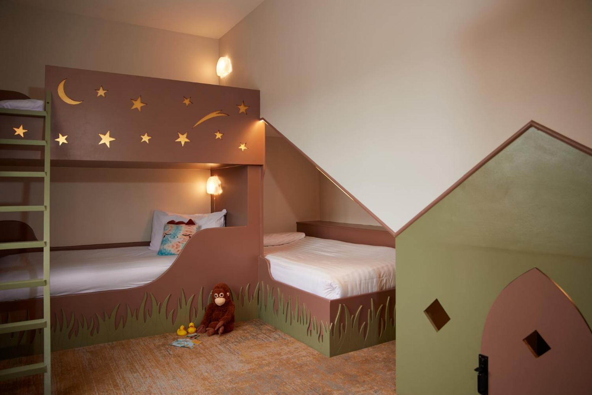 County Arms Birr Hotel Bagian luar foto