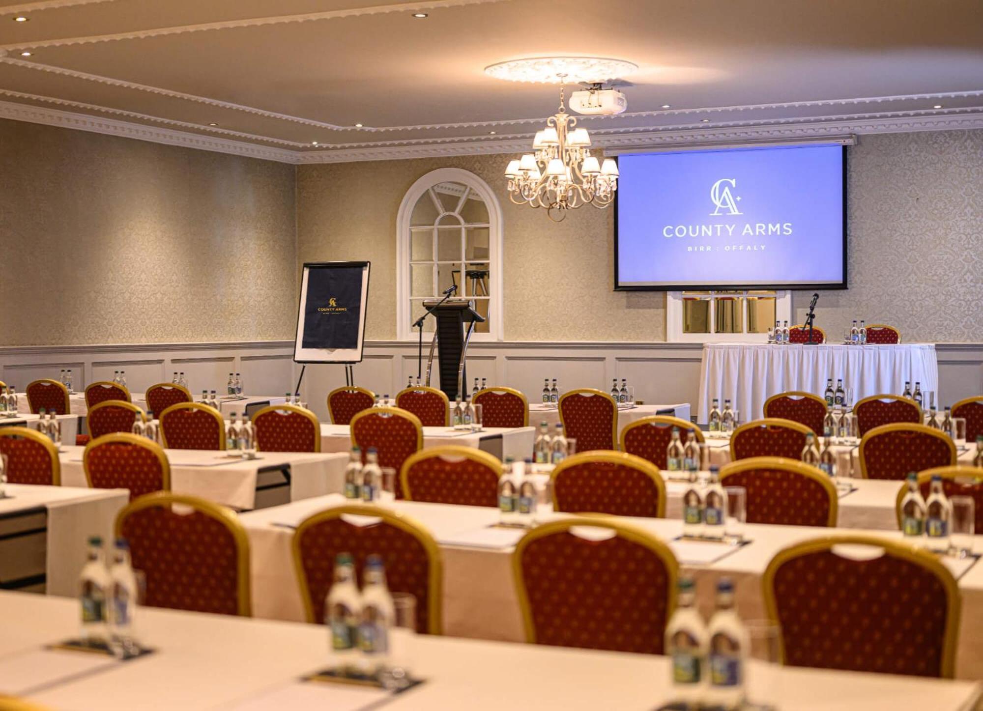 County Arms Birr Hotel Bagian luar foto